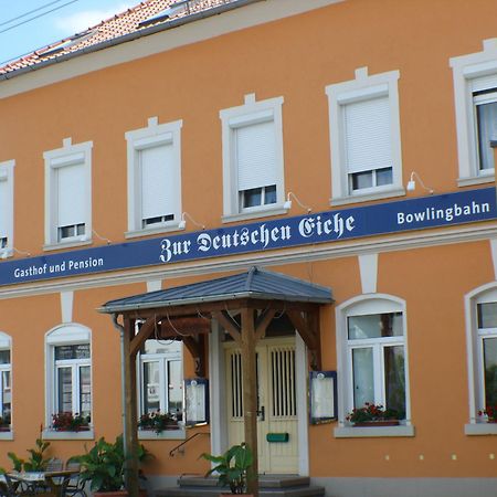 Zur Deutschen Eiche - Fruehstueckspension Und Ferienwohnungen Гросшунау Екстериор снимка